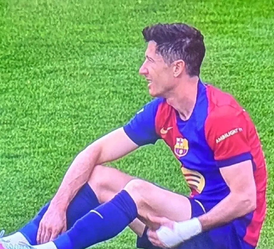 九游APP官网-法国队不断突破！，莱万多夫斯基连续十五场比赛得分超过晋级下一阶段观众掌声雷动的简单介绍